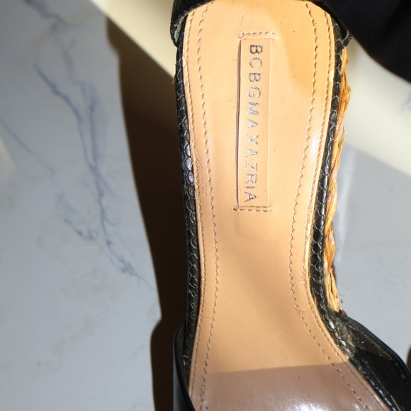 BCBG black wedge heels - Picture 3 of 4